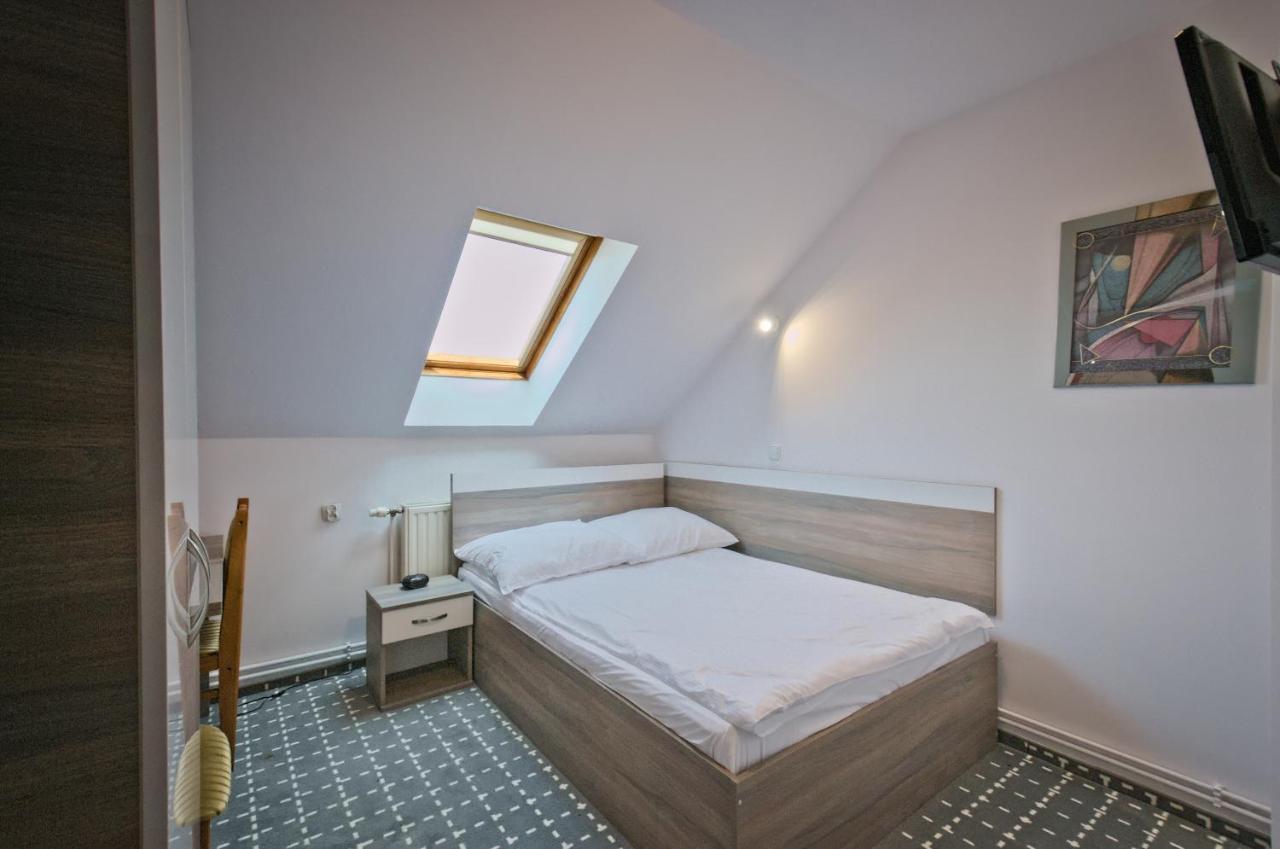 Hotel Sezam Kraczkowa Exteriér fotografie